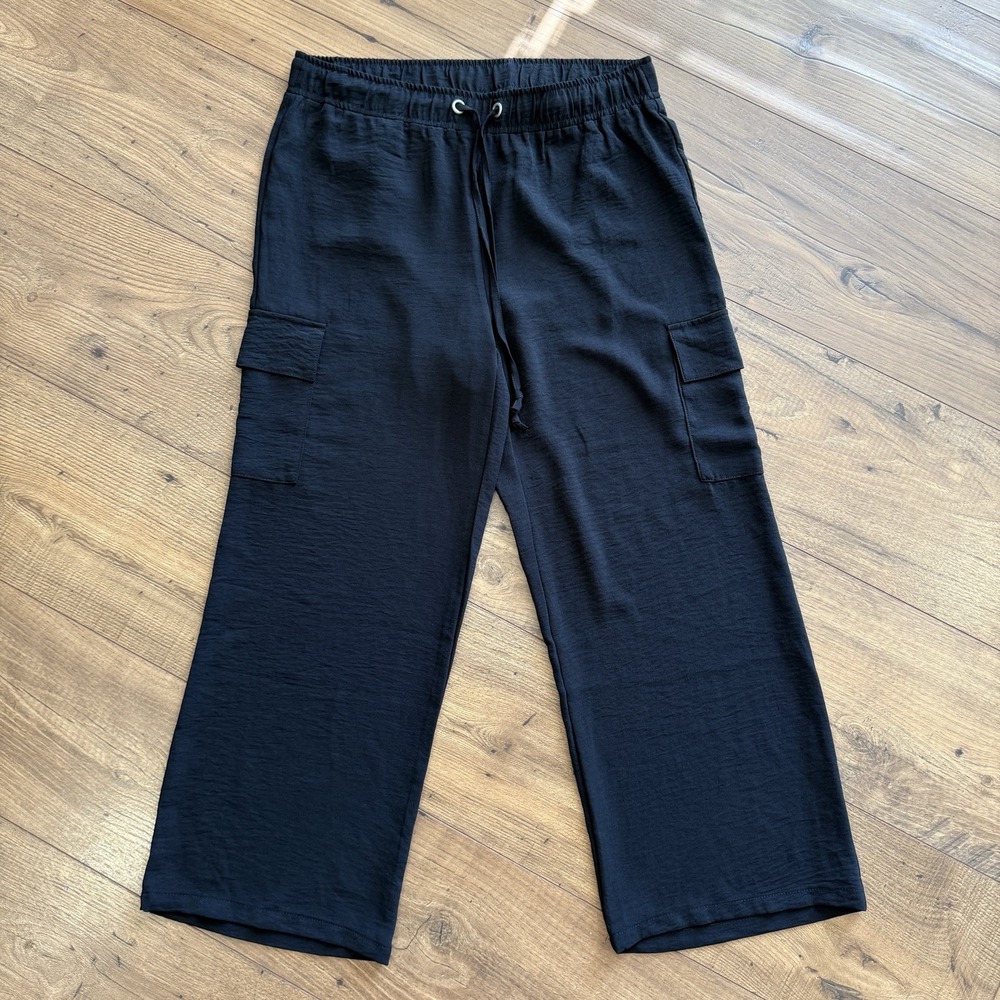Retrology Pull on Cropped Pants Womens S Black‎ Elastic Waist Cargo Pockets